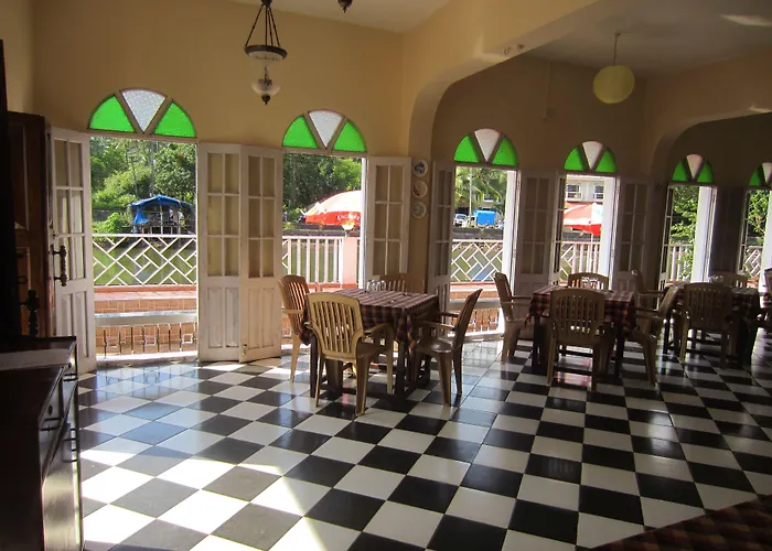 Hotel Riverside Baga