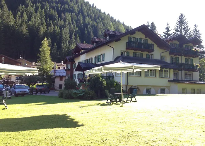 Hotel Villa Rosella Park & Wellness Canazei