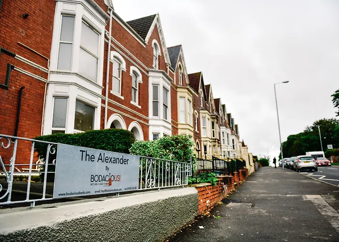 The Alexander - Hotel By Tifa Stays Swansea