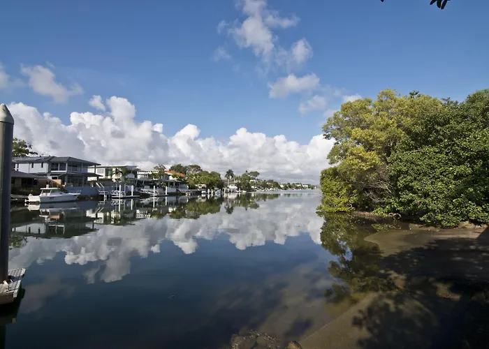 Hotel Laguna Noosa Heads
