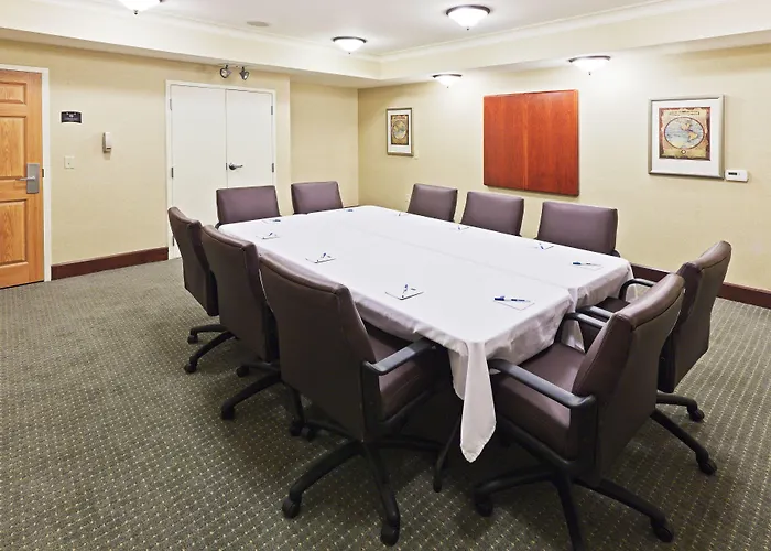 Staybridge Suites Wichita By Ihg