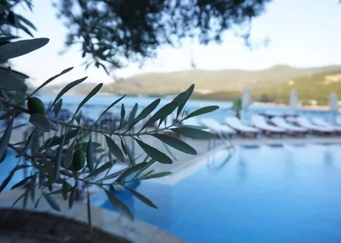 Omar Hotel & Suites Torba