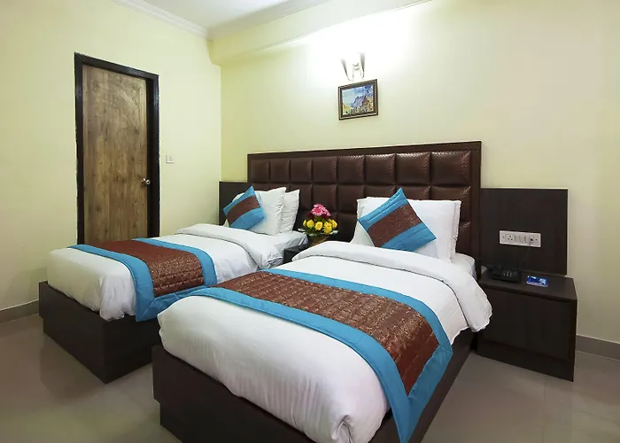 Capital O 2382 Hotel White House Continental Delhi 