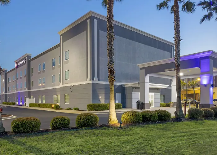 Best Western Plus Brunswick Inn & Suites