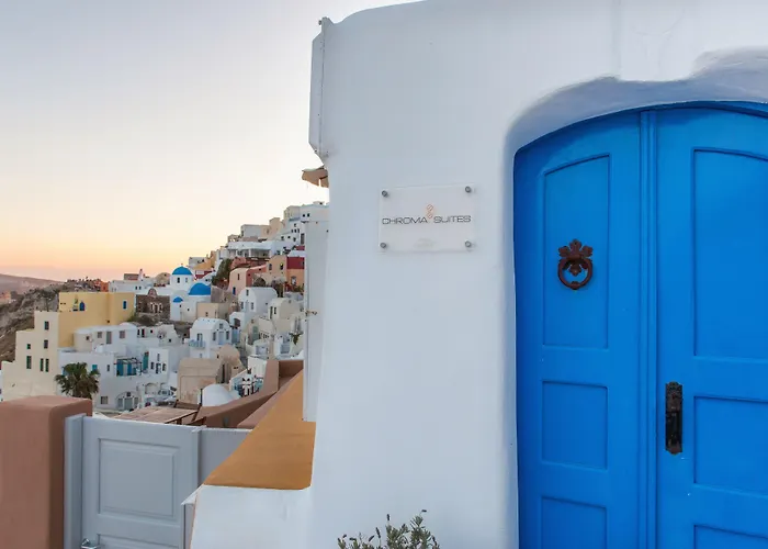 Chroma Suites Oia