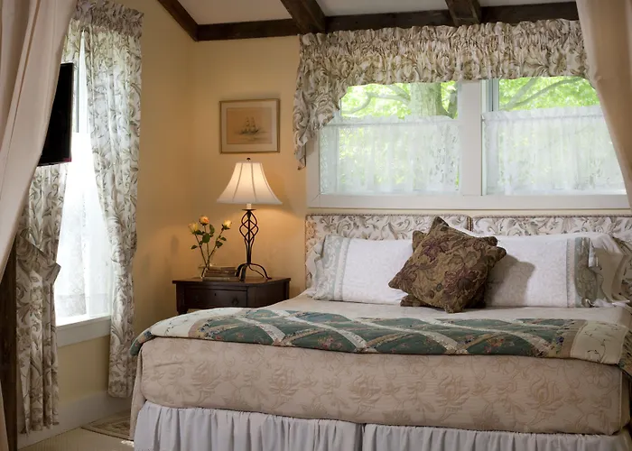 West Hill House B&B At Sugarbush Warren