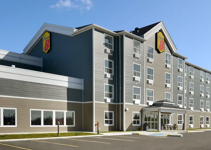 Super 8 By Wyndham Kapuskasing Hotel