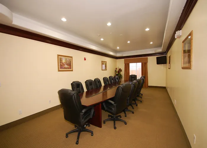 Best Western Plus Manvel Inn & Suites