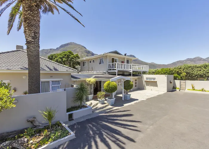 The Beach House Guest House Hout Bay