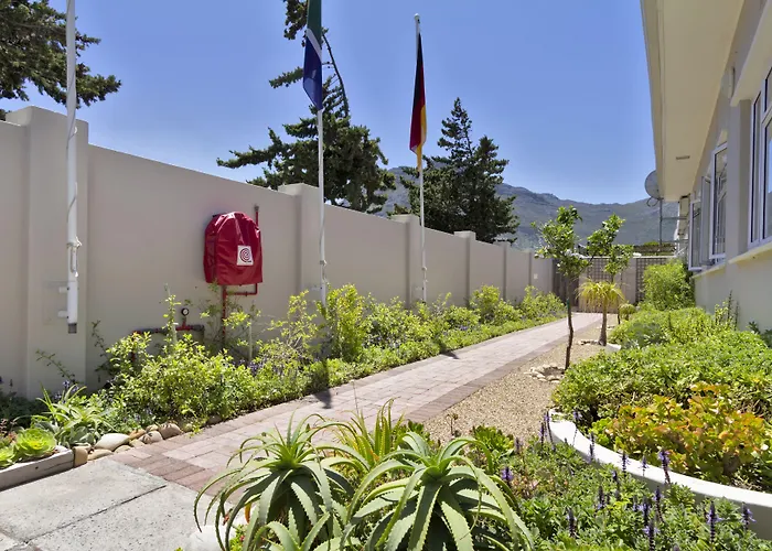The Beach House Guest House Hout Bay
