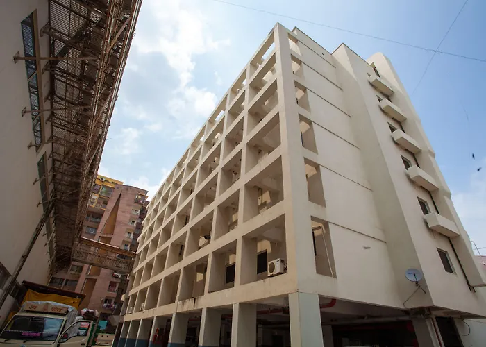 Ahmedabad Vastrapur Hotel
