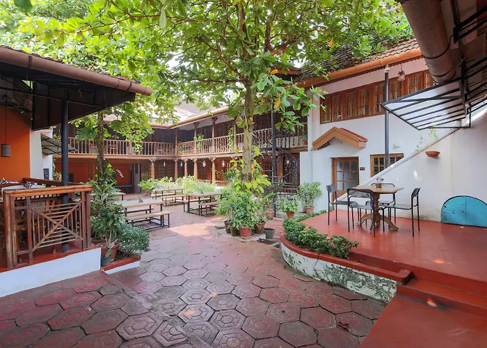 Rossitta Wood Castle Bed & Breakfast Kochi