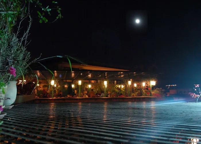 Dar Tazi - Medina View Hotel Fez