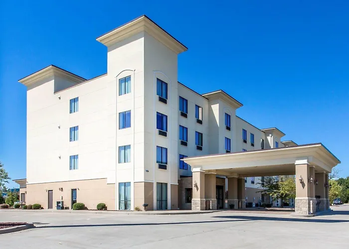 Comfort Inn & Suites Madisonville