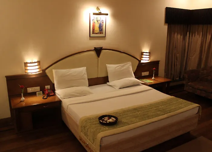 Ktdc Aranya Nivas Thekkady Hotel Kumily