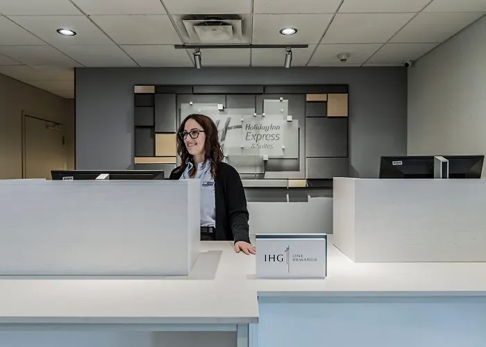 Holiday Inn Express Hotel & Suites Saint - Hyacinthe By Ihg