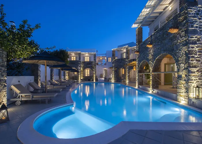 Zefi Hotel & Suites Naousa 