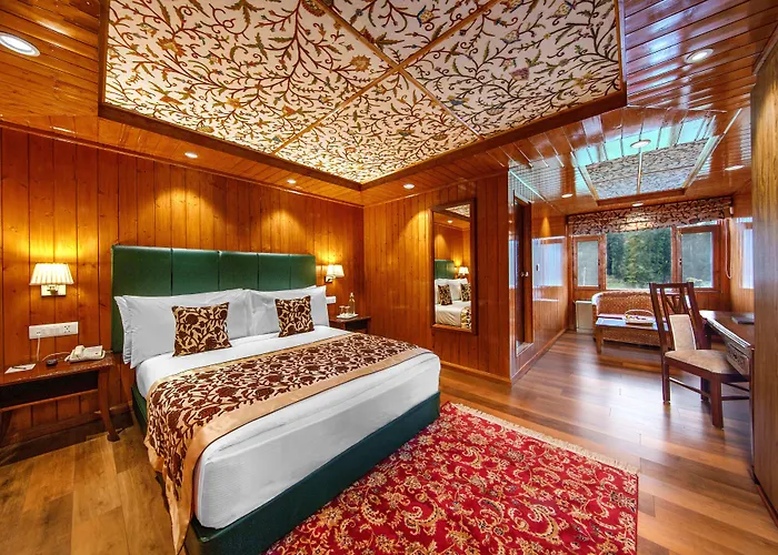 Heevan Retreat Gulmarg