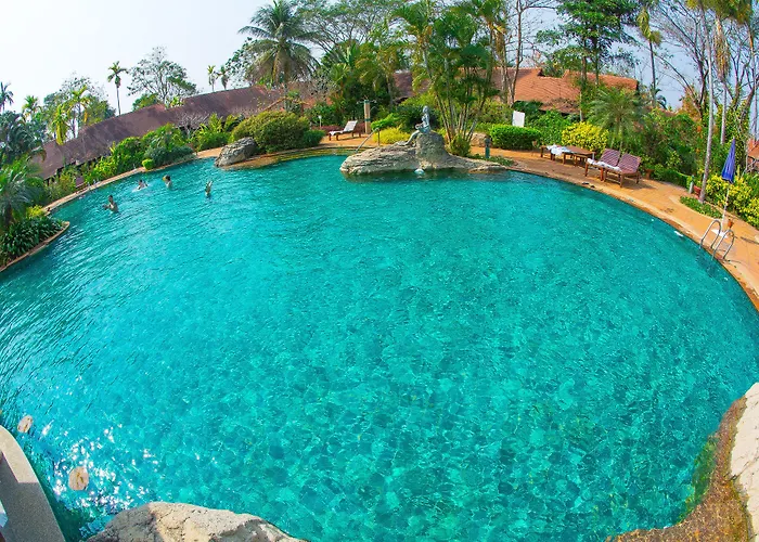 Golden Pine Resort And Spa Chiang Rai