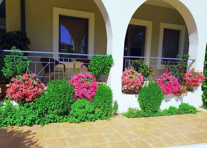 Eleana Boutique Hotel & Blue Infinity Nikiana