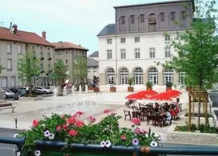 Hôtel Logis Le Bourbon Yssingeaux