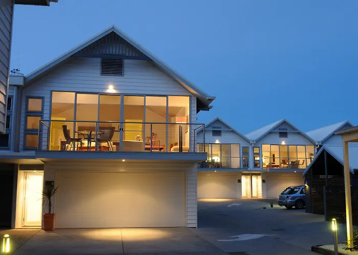 The Victoria Apartments Port Fairy