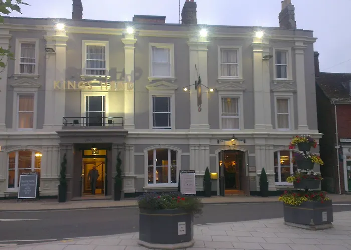 King'S Head Hotel By Greene King Inns Wimborne Minster