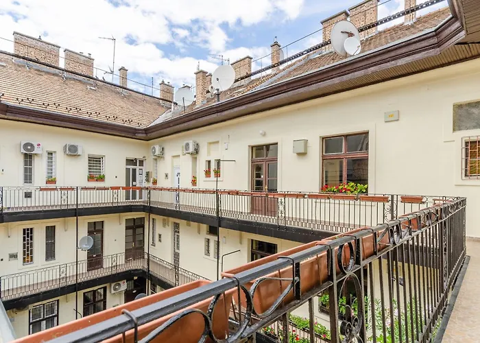 Eitans Guesthouse Budapest