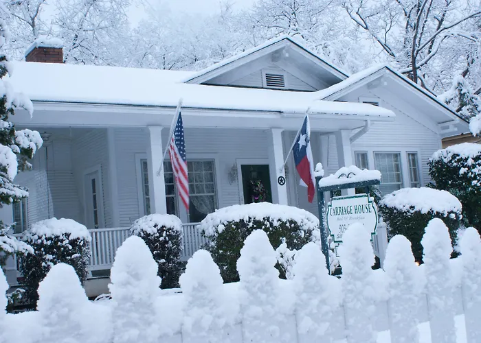 The Carriage House Bed & Breakfast Jefferson