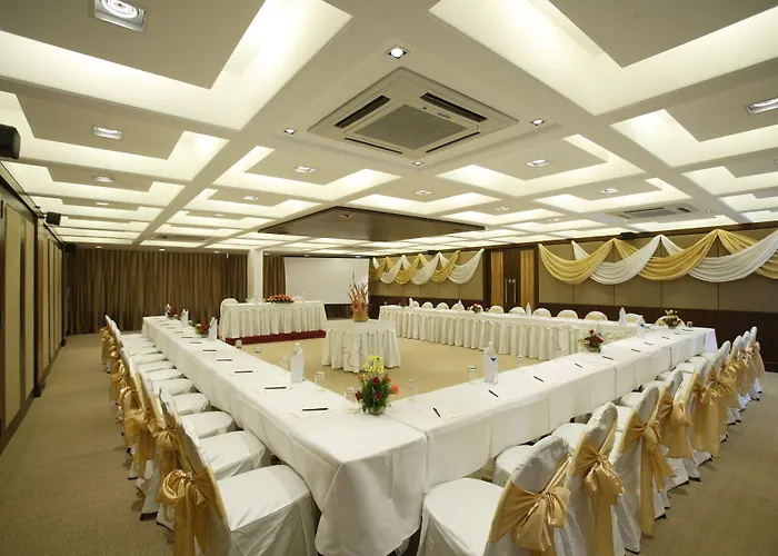 Hotel Express Towers Vadodara