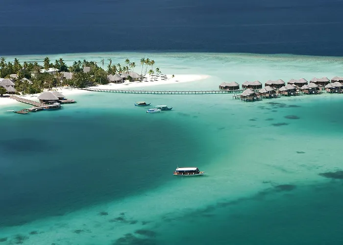 Constance Halaveli Hotel Bathala Island