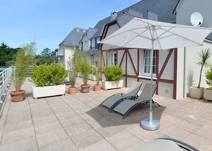 Hotel De Diane Sables-dʼOr-les-Pins