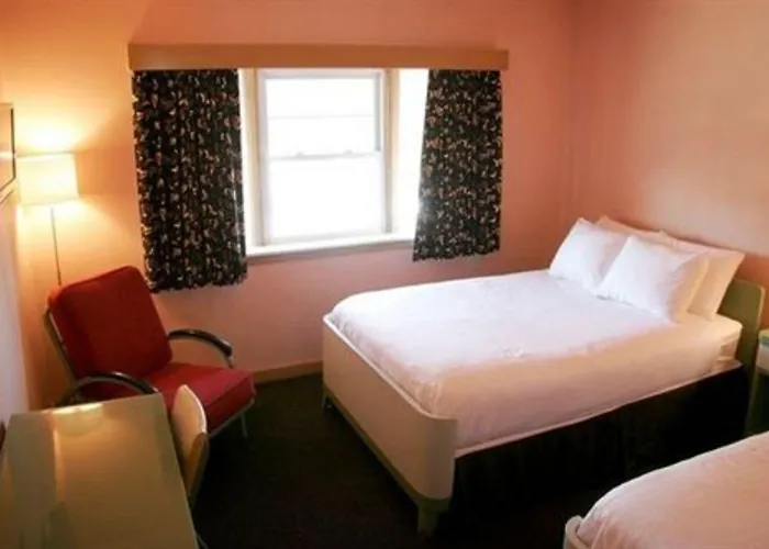 Holiday Music Motel Sturgeon Bay