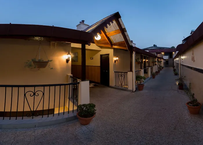 Himalaya Hotel Nainital