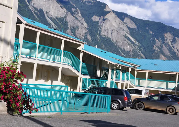 Canadas Best Value Inn Mile-0-Motel Lillooet