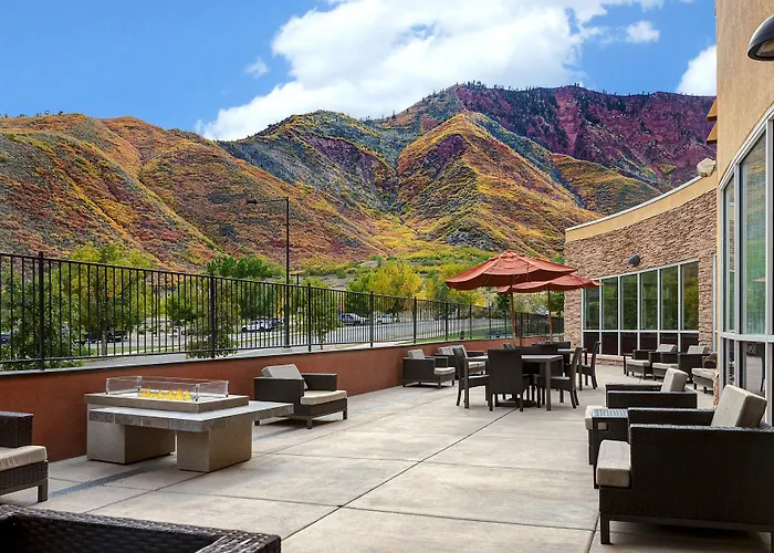 Courtyard By Marriott Glenwood Springs Hotel