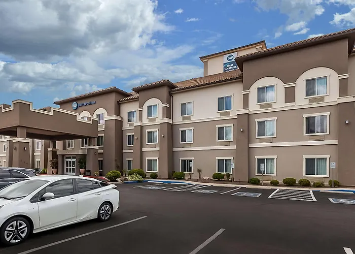 Best Western Douglas Inn & Suites