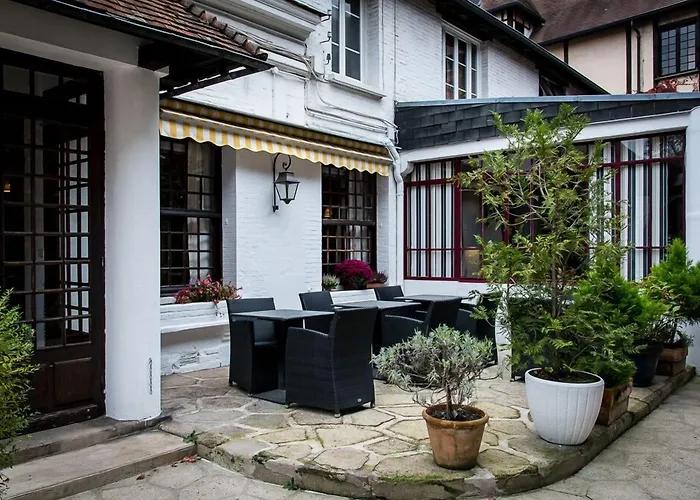 Hotel De Normandie Evreux
