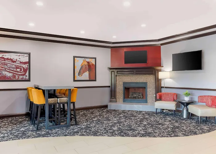 Best Western Carthage Inn & Suites