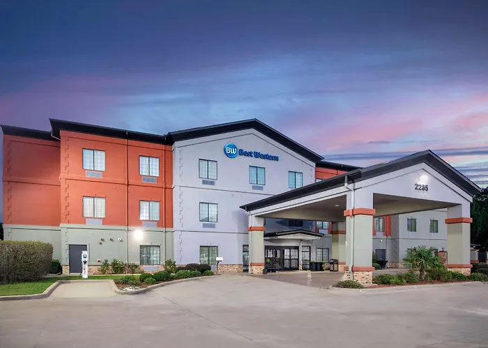 Best Western Carthage Inn & Suites