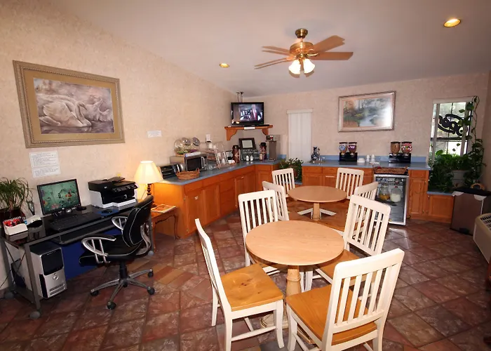 Edinburg Executive Inn