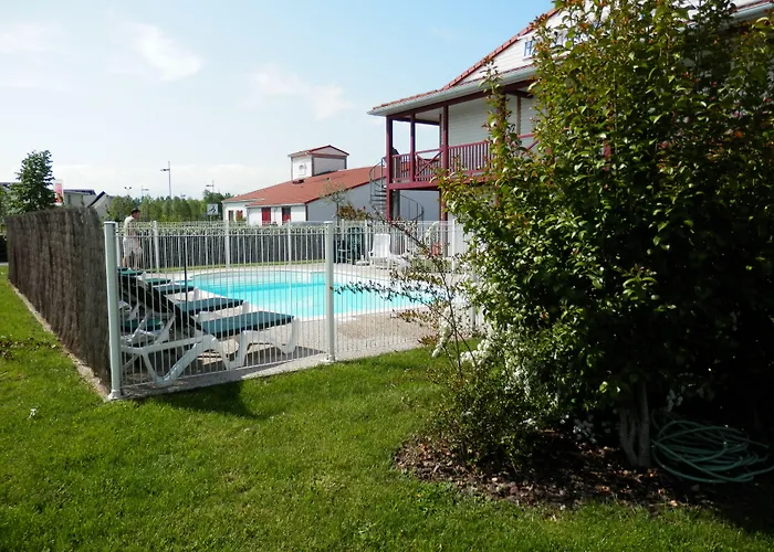 Ever Route 64 Brit Hotel Tarbes Ibos
