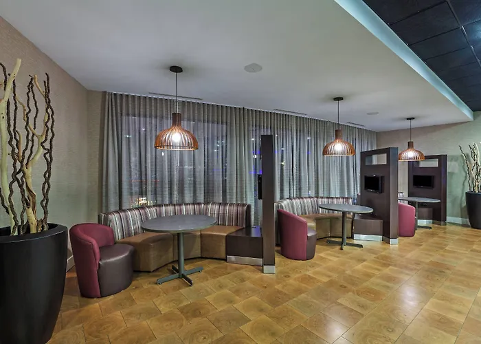 Courtyard By Marriott Tulsa Woodland Hills Hotel