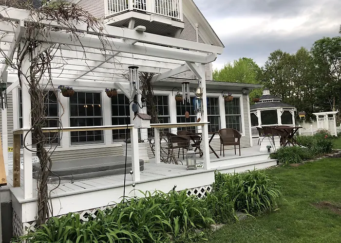 Phineas Swann Inn & Spa Montgomery Center