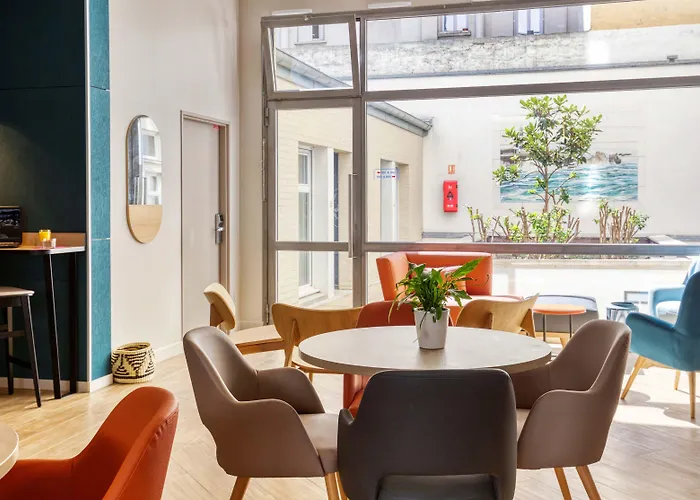 Appart'City Confort Paris Clichy - Mairie
