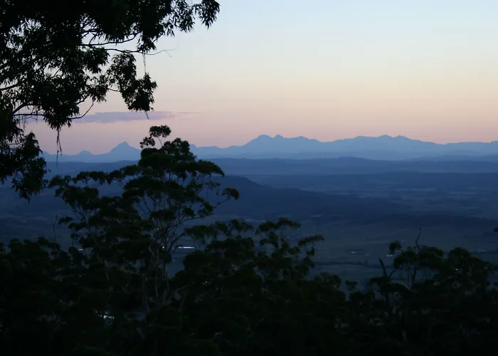 Avocado Sunset Bed & Breakfast North Tamborine