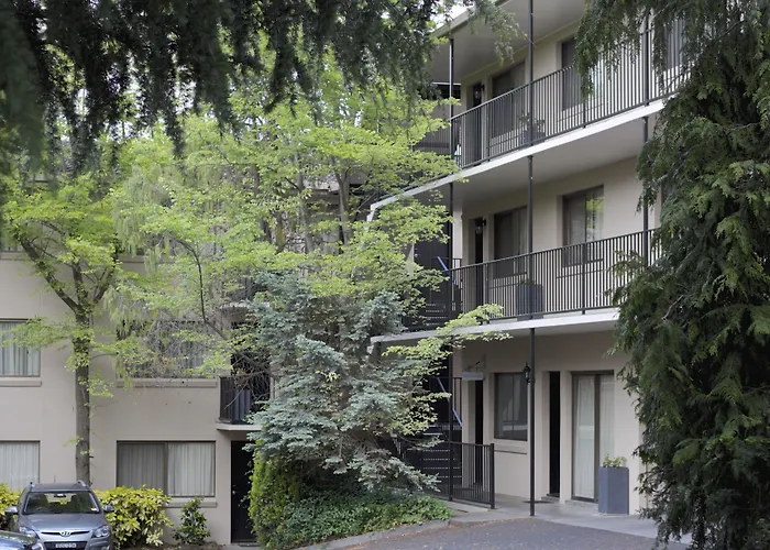 Grosvenor Court Apartments Hobart