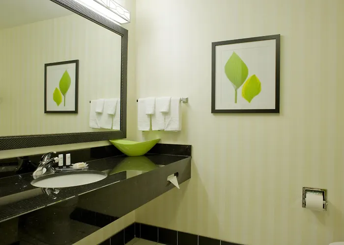 Fairfield Inn & Suites By Marriott Commerce