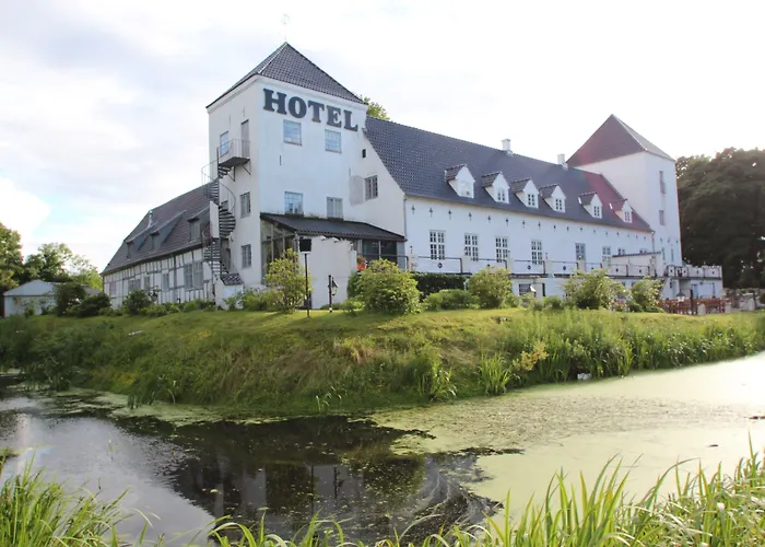 Vraa Slotshotel Tylstrup