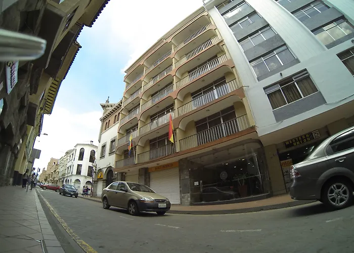 Hotel Santa Monica Cuenca